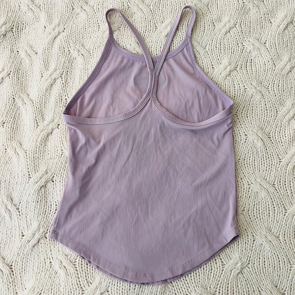 Echt Ribbed Lightweight Workout Tank - Picture 3 of 4